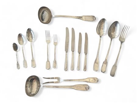 LOTTO RITIRATO: Servito di posate in argento 800
