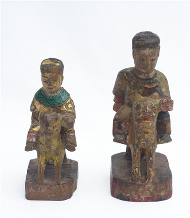  
Coppia di sculture taoiste XIX secolo
legni policromi 18 x 8 x 6,5 cm; 14 x 5 x 7 cm
