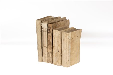 Lotto di otto volumi di argomento letterario   