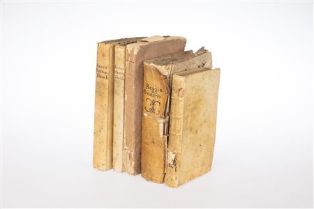 Lotto di cinque volumi formato 8°/12°, comprende:   