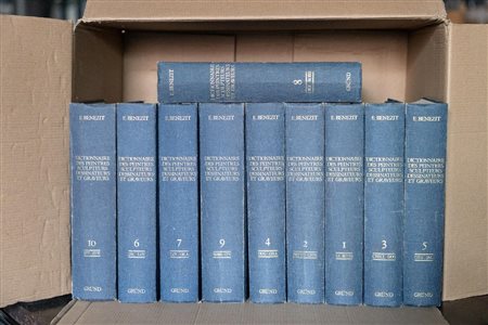 Box letteraria contenente lotto di 10 volumi del Dictionnaire des Peintres Sculptures Dessinateurs et graveurs   