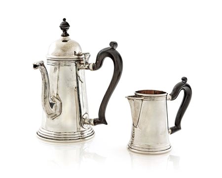 Caffettiera e lattiera solitaire in argento 800/000, Broggi, Roma corpi...