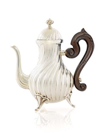 Caffettiera egoiste a torchon con versatoio sagomato, coperchio a cupolino...