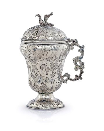 Coppa con coperchio sormontato da cigno Sicilia 1780; etichetta: già...