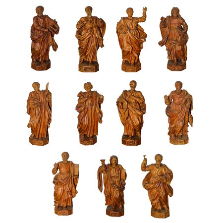 Ignaz Guenther (Altmannstein  1725-Monaco di Baviera 1775)  - Gruppo di 11 sculture di apostoli in legno d'acero duro, 18° secolo
