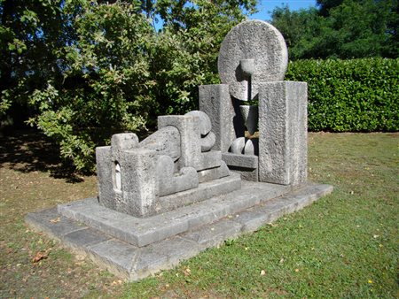 Pietro Cascella , Pescara 1921 , Roma 2008 "L'agguato" 1980/82 scultura in...