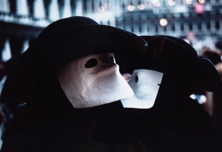 Fulvio Roiter (1926-2016)  - Senza titolo (Maschere veneziane), 1980s