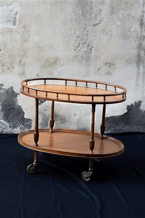 Carrellino porta vivande, XX secolo 69x84,5x50,5 cm Mancante di alcune parti