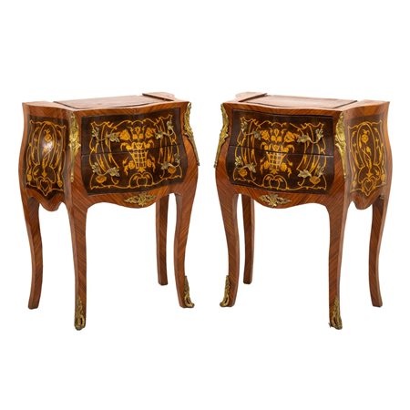 MANIFATTURA EUROPEA DEL XX SECOLO, Coppia di comodini