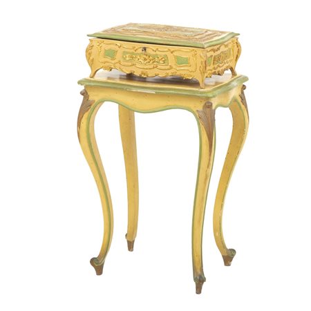 MANIFATTURA SICILIANA DELLA FINE DELL' 800, Tavolino