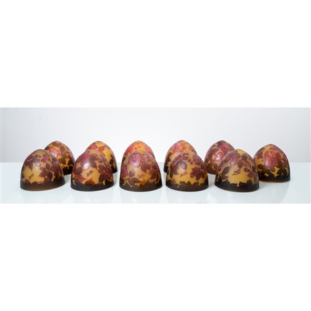 MANIFATTURA EUROPEA DEL XX SECOLO, Undici coppe per lumi