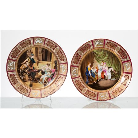 MANIFATTURA FRANCESE DEI PRIMI DEL '900, Coppia di piatti