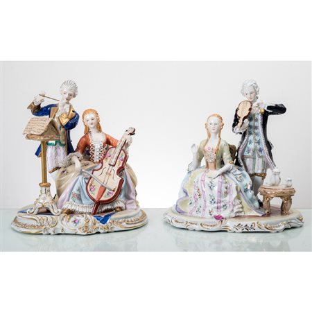 TICHE COLLECTION, Due gruppi in porcellana