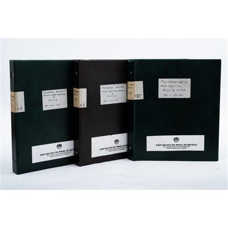 TRE RACCOGLITORI DI CARTA FILIGRANA