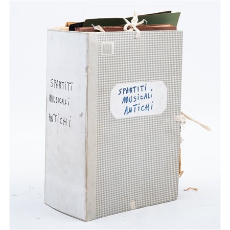 FALDONE CONTENENTE SPARTITI E OPERE MUSICALI