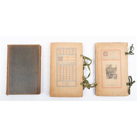 TRE VOLUMI IN 16° IN LINGUA INGLESE