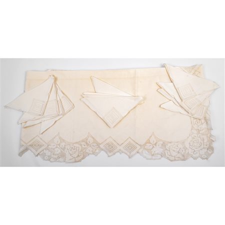 TOVAGLIA con dodici tovaglioli