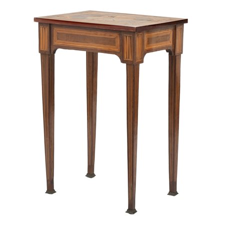 MANIFATTURA SICILIANA DEL XVIII SECOLO, Tavolino