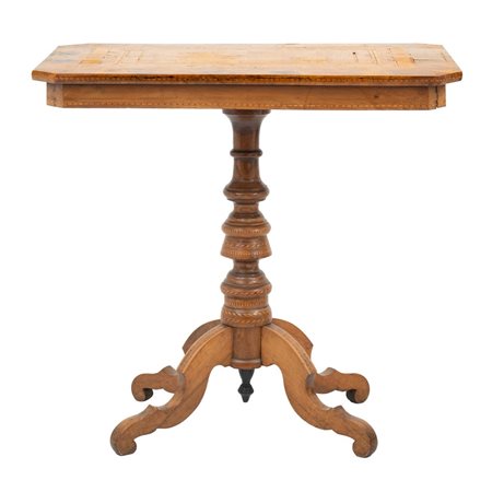 MANIFATTURA SORRENTINA DEL XIX SECOLO, Tavolino