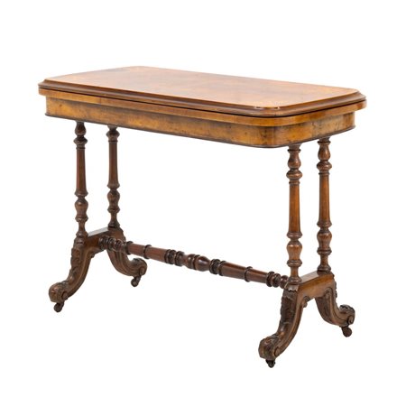 MANIFATTURA INGLESE DEL XIX SECOLO, Tavolino