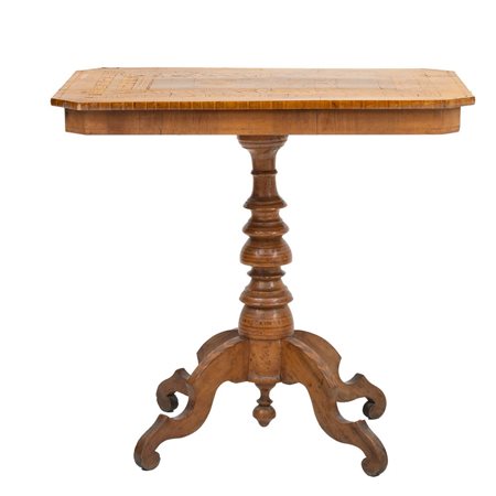 MANIFATTURA SORRENTINA DEL XIX SECOLO, Tavolino