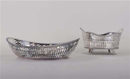 A lot of two silver-plated baskets, one of which is marked EPNS.