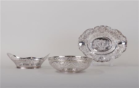 A set of (3) assorted bonbon baskets, tweed3 quality, length 22.5 cm. and...