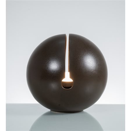 GIGI CAPRIOLO (Attr.le), Lampada scultura da tavolo