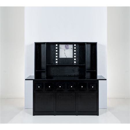 CHARLES RENNIE MACKINTOSH, Credenza modello “D.S.5”