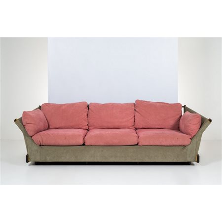 PIERO DE MARTINI, Divano a tre posti modello “Violoncello”