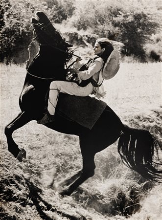 Tazio Secchiaroli 1925-1998 Raquel Welch, tratto da “A hundred rifles” stampa...