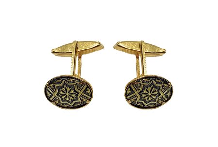 Polsini placcati in oro rosso cesellato, 20th century