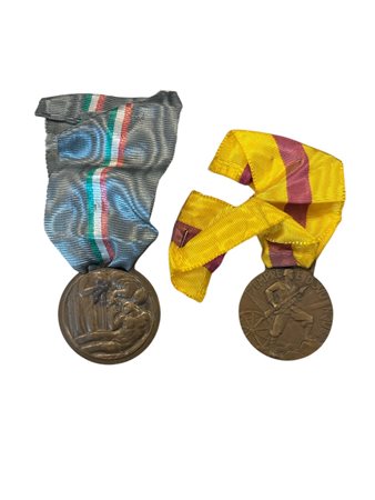  
Lotto di due medaglie commemorative 
 