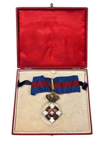  
Ordine Militare di Savoia - Croce da commendatore 
 83 x 55 mm