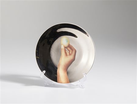 PISTOLETTO MICHELANGELO (n. 1933) - PIATTO DECORATIVO IN CERAMICA.