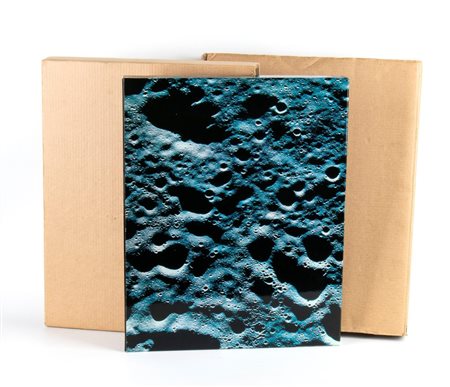  
COFANETTO PRESENTAZIONE OMEGA MOONWATCH 1969
fotografia cm.40x50