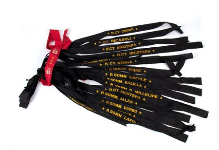  
Lotto di 19 fascette da marinaio 
 