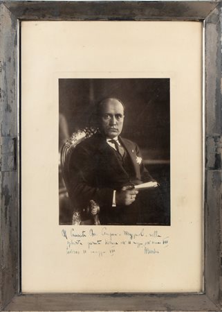  
Foto di Benito Mussolini in cornice 1930
 37x52 cm