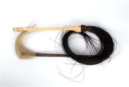  
Etiopia, lotto di due scacciamosche prima metà XX sec.
 