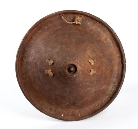  
Abissinia, scudo in pelle prima metà XX sec.
 