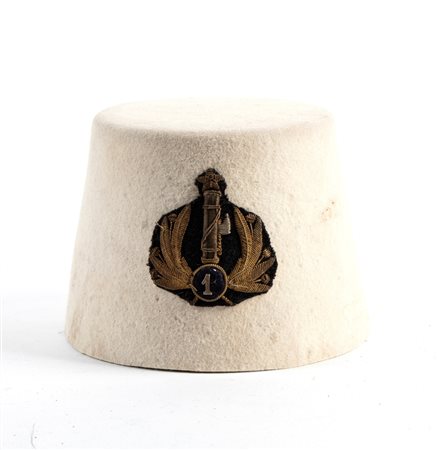  
Fez da ufficiale della Milizia albanese prima metà XX sec.
 