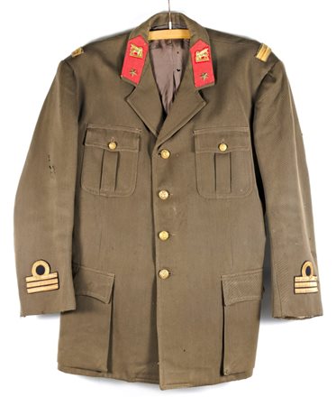  
Rara uniforme coloniale m. 40 prima metà XX sec.
 