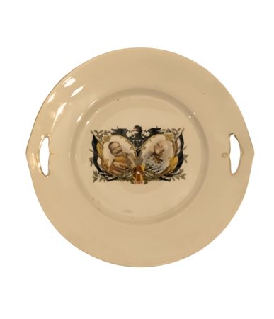  
Germania, Impero, piatto in porcellana commemorativo della grande guerra prima metà XX sec.
 