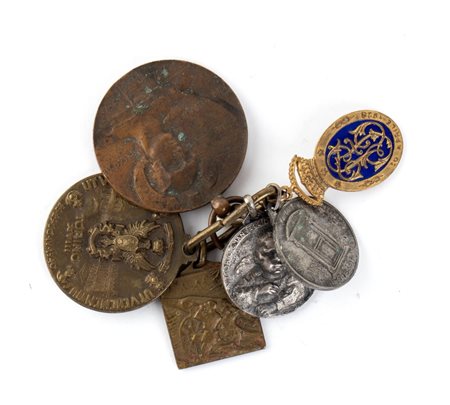  
Gruppo di 6 medaglie  
 