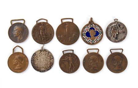  
Lotto o di 11 medaglie 
 