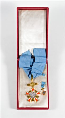  
Repubblica popolare di Polonia, Ordine al merito, insegna di commendatore 
 