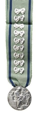  
MEDAGLIA PER LE MADRI PROLIFICHE ORDINI E MEDAGLIE - ITALIA, REGNO...
METALLO BIANCO, 36 MM 