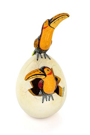 Carlos Del Condro Uovo con tucani Ceramica cm h 31x23x16 Firma e numerazione...