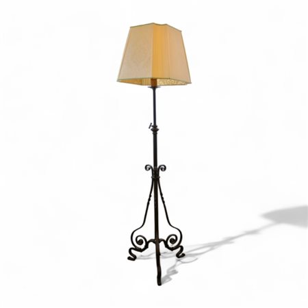 Piantana in ferro battuto