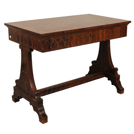 Scrittoio Palissandro intarsiata motivi geometrici in bosso e piedi scolpiti....